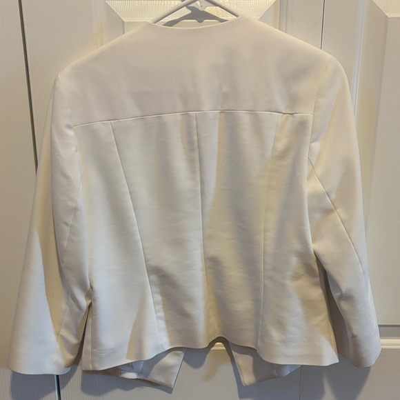 Express Women's Cream Blazer - Picture 6 of 7